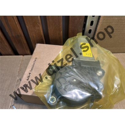 Мотор стеклоподъемника правой двери (автомат) Hyundai HD78 HD65 HD72